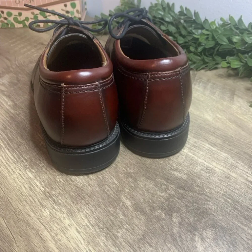 Brown Leather Dockers Mens Sz 12 M